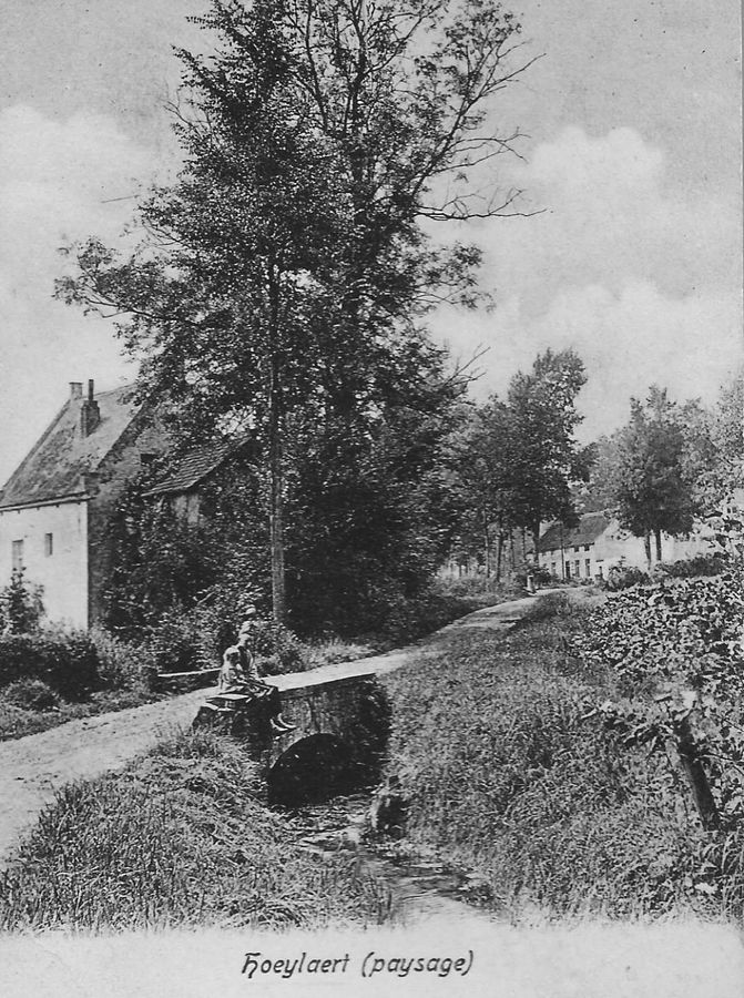 Kasteelstraat met molenhuisje